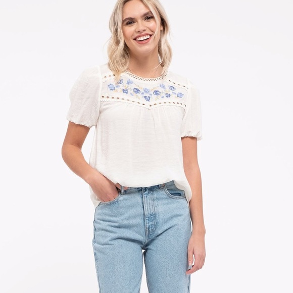 LILY- in Ivory - Picture 6 of 9